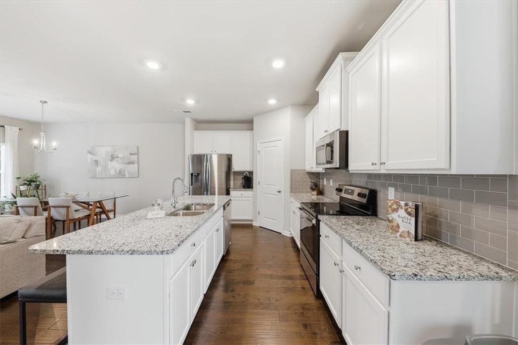 3 bedroom, 3 bathroom, 2,099 sq ft townhouse under contract at 2242 Justify Lane, Lithonia, GA 30058 — photo 5