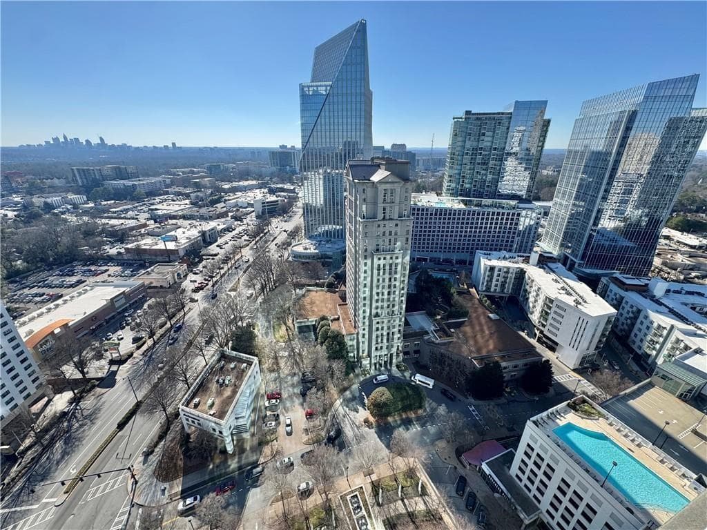 1 bedroom, 1 bathroom, 698 sq ft condominium for sale at 3324 Peachtree Road 2606, Atlanta, GA 30326 — photo 7
