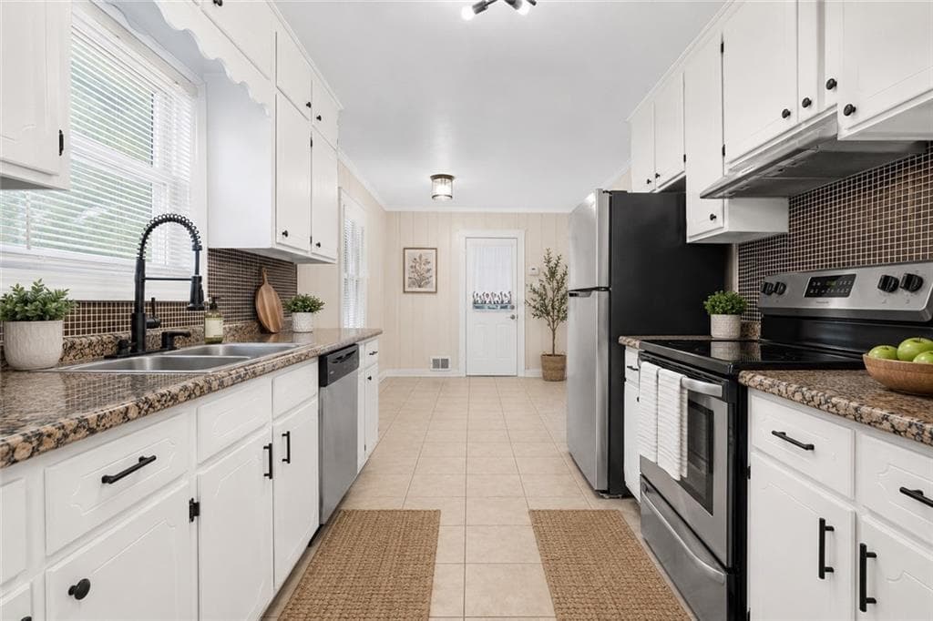 3 bedroom, 2 bathroom, 1,426 sq ft single family residence for sale at 503 Roy Huie Road, Riverdale, GA 30274 — photo 7