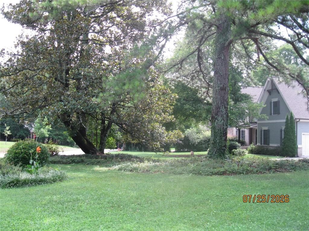 4 bedroom, 3 bathroom, 2,503 sq ft single family residence for rent at 5159 Stratham Drive, Dunwoody, GA 30338 for $3,400 a month — photo 4