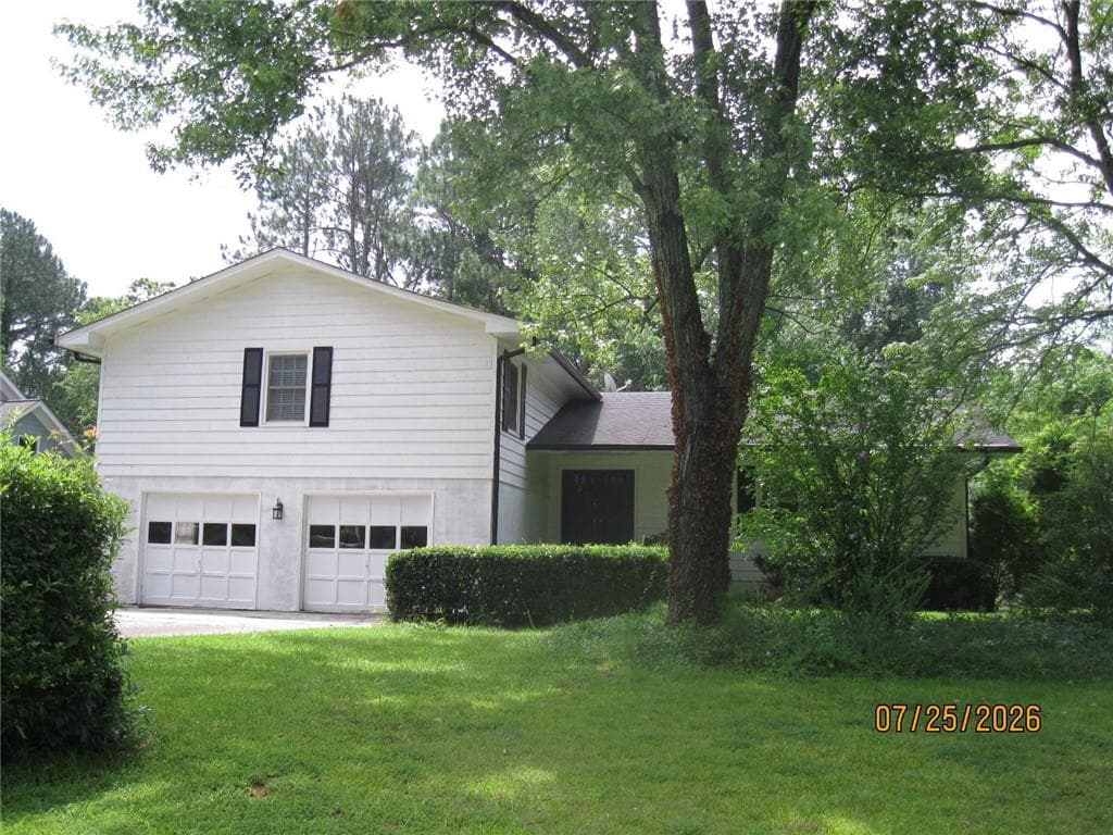 4 bedroom, 3 bathroom, 2,503 sq ft single family residence for rent at 5159 Stratham Drive, Dunwoody, GA 30338 for $3,400 a month — photo 5