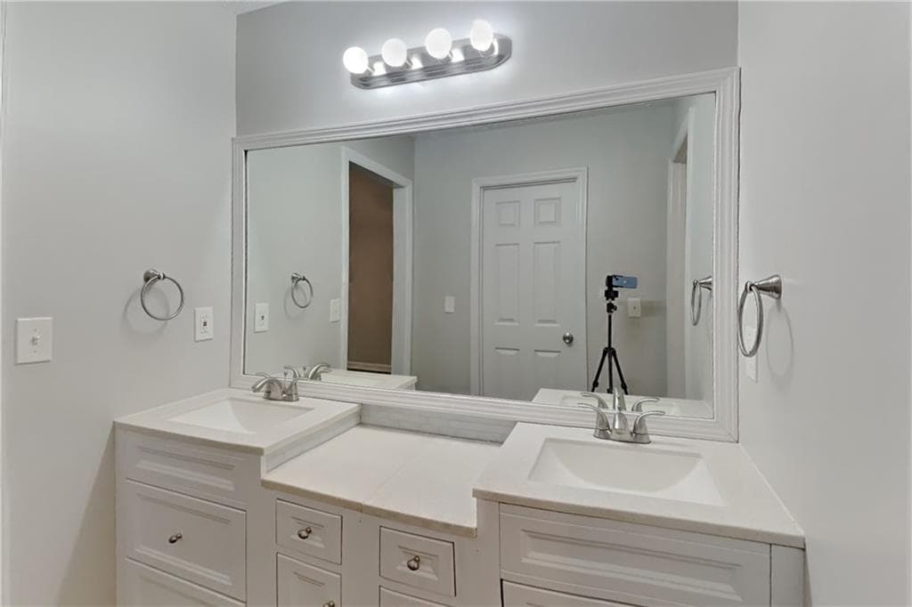 4 bedroom, 3 bathroom, 2,640 sq ft single family residence for rent at 2242 Josephine Court, Marietta, GA 30062 for $2,825 a month — photo 9