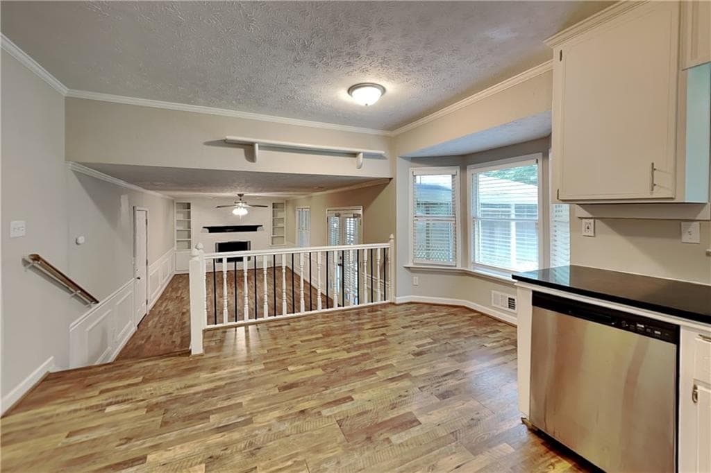 3 bedroom, 2 bathroom, 1,558 sq ft single family residence for rent at 400 Ansley Drive, Roswell, GA 30076 for $2,490 a month — photo 7