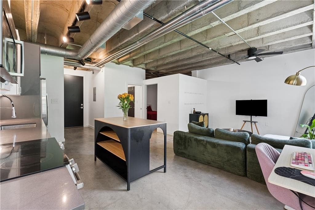 1 bedroom, 1 bathroom, 705 sq ft condominium for sale at 1065 United Avenue 204, Atlanta, GA 30316 — photo 5