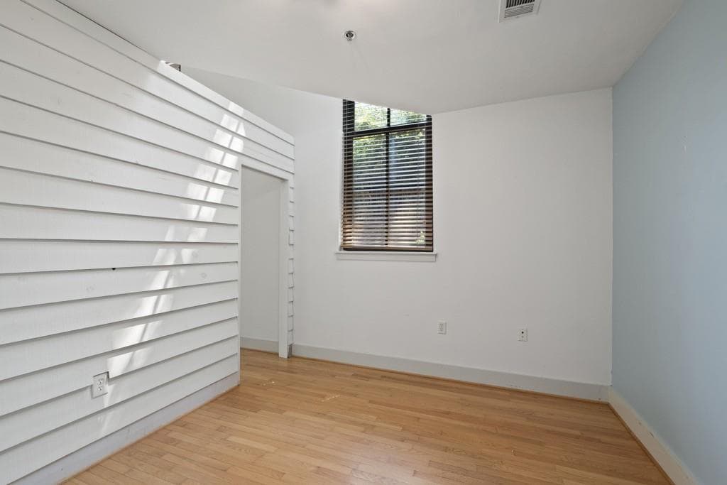 2 bedroom, 2 bathroom, 1,432 sq ft condominium for rent at 790 North Avenue 108, Atlanta, GA 30306 for $2,750 a month — photo 8