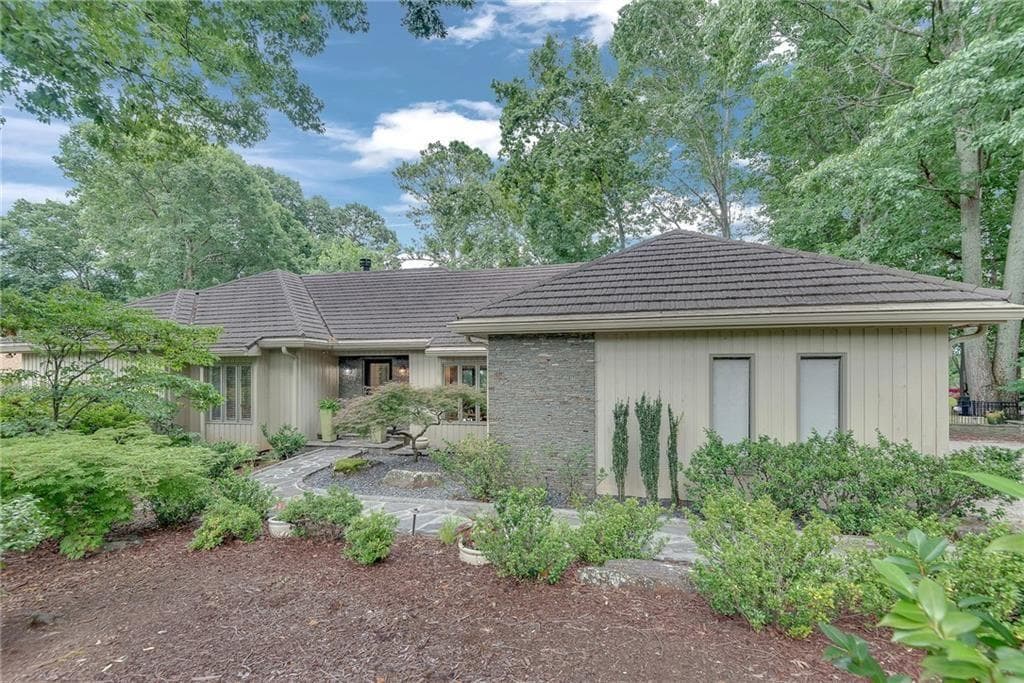4085 Roxburgh Drive, Roswell, GA 30076 — most recent listing photo