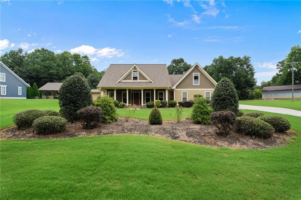 3 bedroom, 3 bathroom, 2,160 sq ft single family residence for sale at 30 W Macedonia Church Road, Oxford, GA 30054 — photo 2