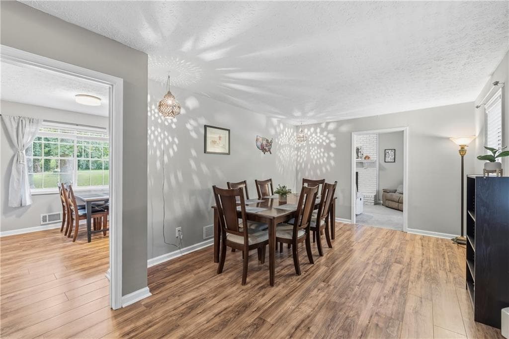 3 bedroom, 2 bathroom, 2,056 sq ft single family residence for sale at 326 Princess Avenue, Woodstock, GA 30189 — photo 7