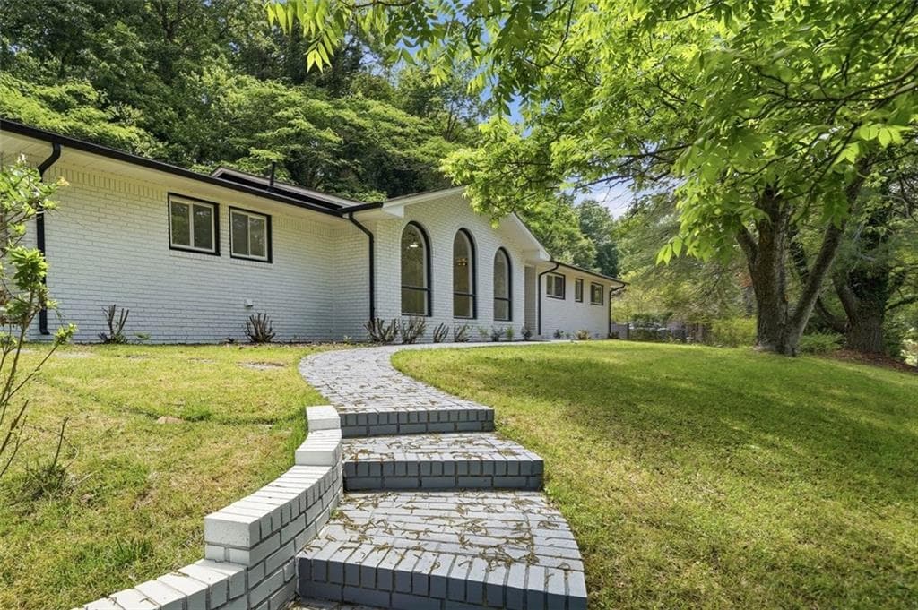 3 bedroom, 2 bathroom, 2,506 sq ft single family residence sold at 1150 Chestatee Road, Gainesville, GA 30501