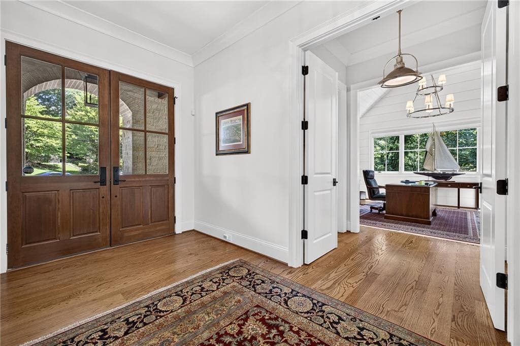 6 bedroom, 8 bathroom, 7,600 sq ft single family residence for sale at 4584 Meadow Valley Drive, Sandy Springs, GA 30342 — photo 8