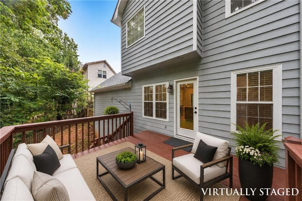 3 bedroom, 3 bathroom, 2,043 sq ft single family residence under contract at 2038 Spicers Lane, Woodstock, GA 30189 — photo 9