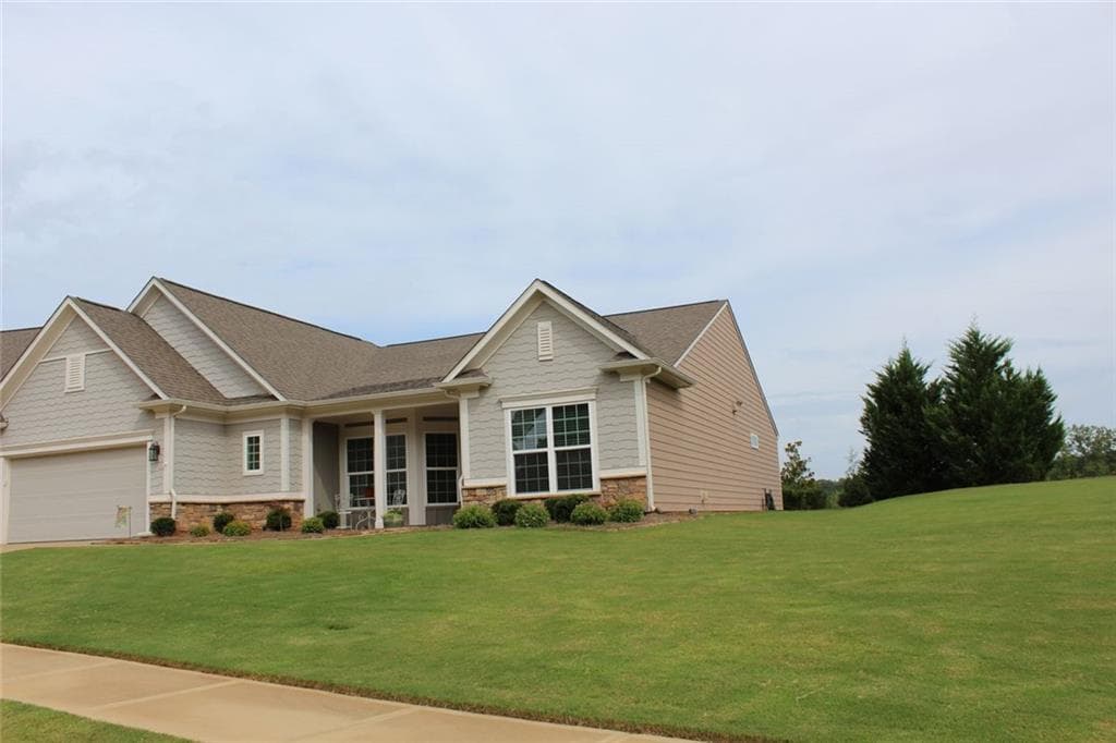 2 bedroom, 3 bathroom, 2,744 sq ft single family residence for sale at 1060 Pebble Creek Road, Greensboro, GA 30642 — photo 3