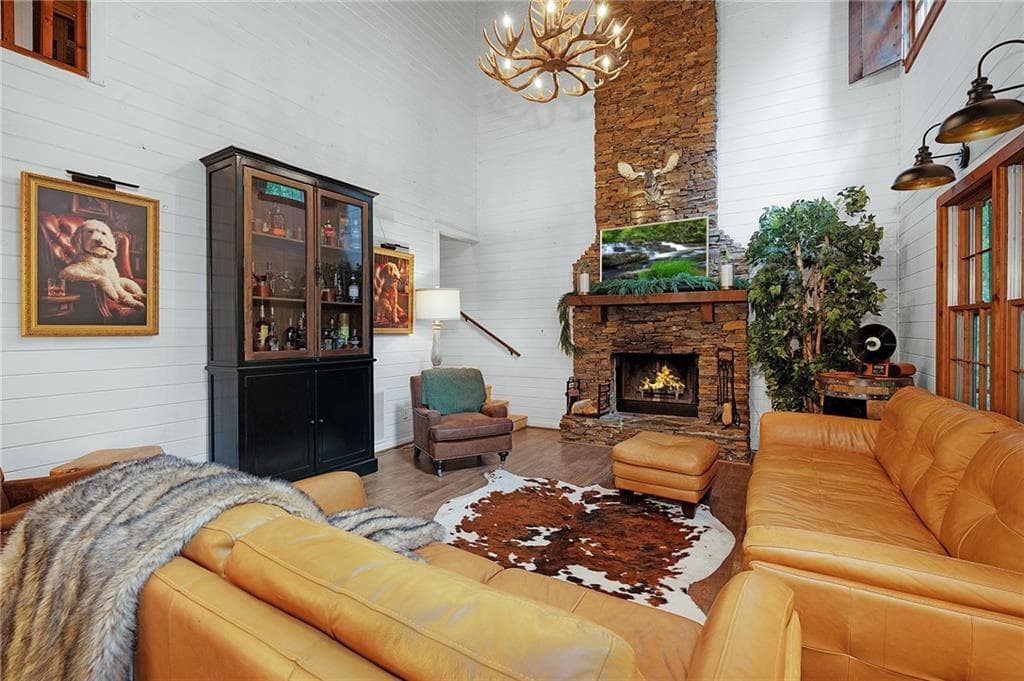4 bedroom, 3 bathroom, 1,890 sq ft single family residence for sale at 270 Buckskull Hollow Drive, Big Canoe, GA 30143 — photo 4