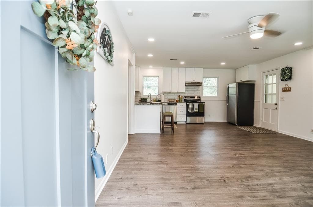 3 bedroom, 2 bathroom, 1,056 sq ft single family residence for rent at 2945 Rio Montana Drive, Marietta, GA 30066 for $2,200 a month — photo 3