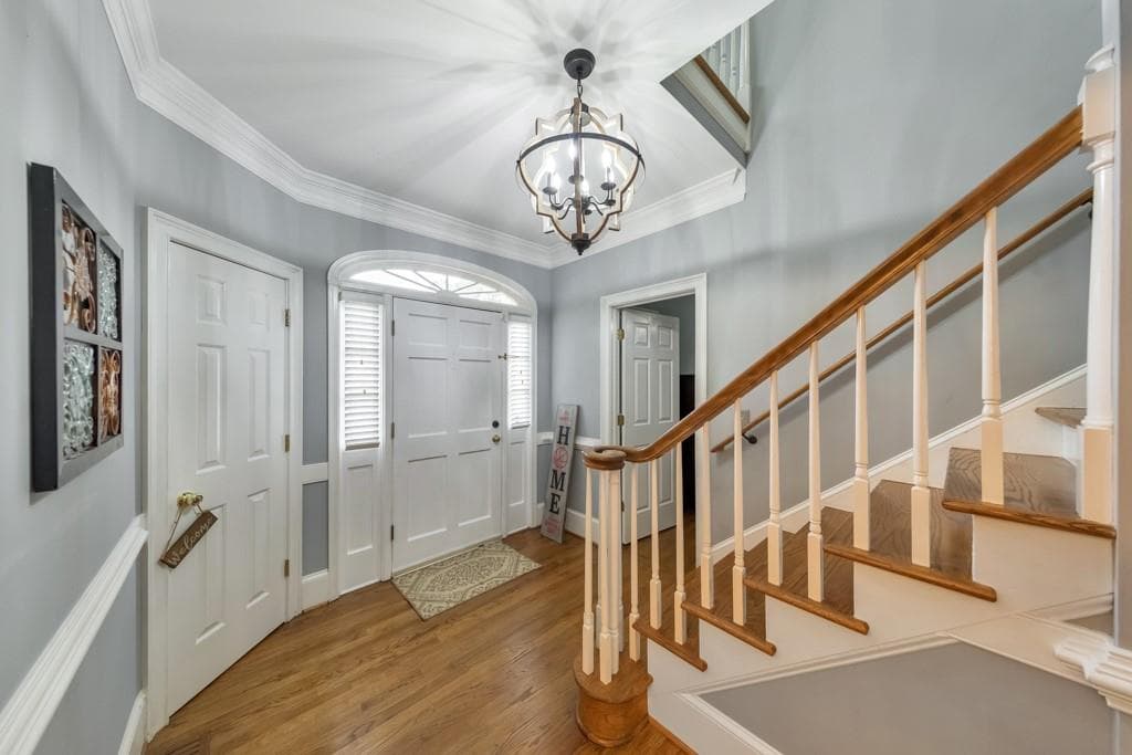 4 bedroom, 3 bathroom, 2,952 sq ft single family residence for sale at 573 N Palisades Circle, Marietta, GA 30067 — photo 9