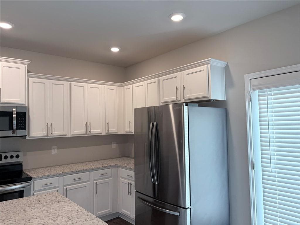 3 bedroom, 3 bathroom, 1,954 sq ft single family residence for rent at 511 Ruths Drive, Woodstock, GA 30188 for $2,300 a month — photo 6