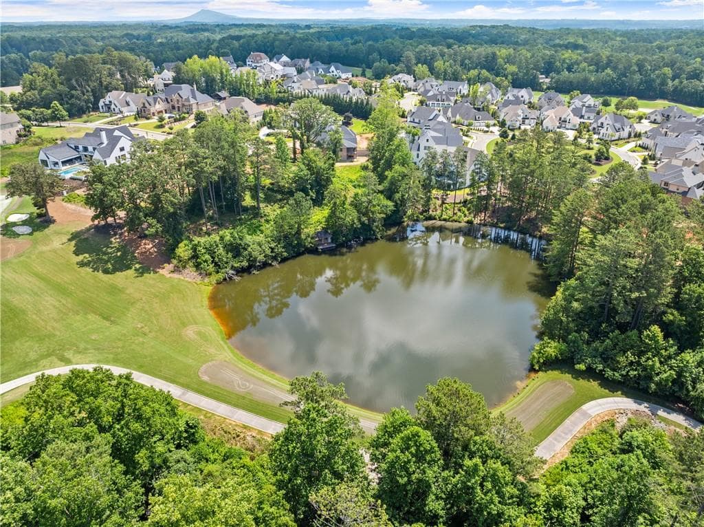 5 bedroom, 7 bathroom, 6,254 sq ft single family residence for sale at 5060 Kings Close, Milton, GA 30004 — photo 6