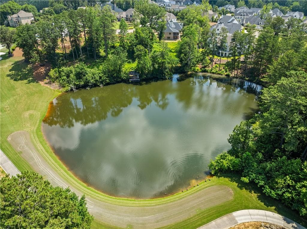 5 bedroom, 7 bathroom, 6,254 sq ft single family residence for sale at 5060 Kings Close, Milton, GA 30004 — photo 7