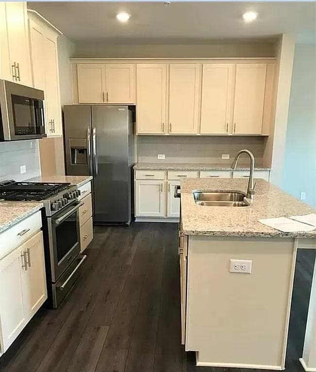 6 bedroom, 7 bathroom, 1,895 sq ft single family residence for rent at 1302 Endicott Court, Cumming, GA 30041 for $2,500 a month — photo 8