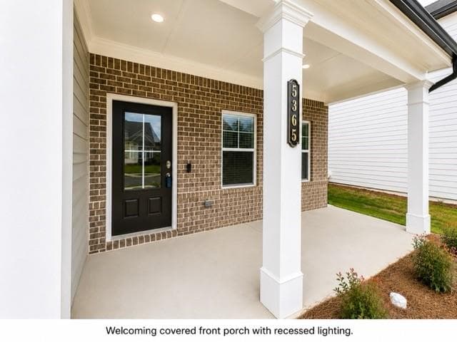 5 bedroom, 3 bathroom, 2,535 sq ft single family residence for rent at 5365 Windridge Parkway, Gainesville, GA 30507 for $2,700 a month — photo 2