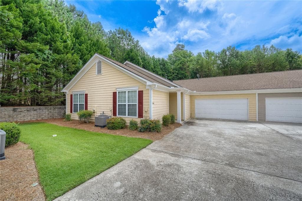 3 bedroom, 2 bathroom, 1,492 sq ft townhouse under contract at 166 Camry Lane, Grayson, GA 30017