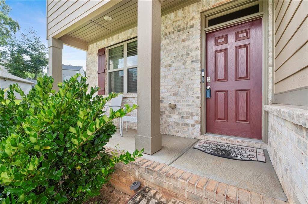 4 bedroom, 3 bathroom, 2,433 sq ft single family residence for sale at 8175 Berrywood Court, Covington, GA 30014 — photo 8