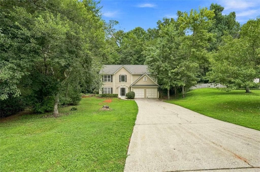 3 bedroom, 3 bathroom, 1,938 sq ft single family residence for sale at 6425 Raleigh Street, Cumming, GA 30040 — photo 2