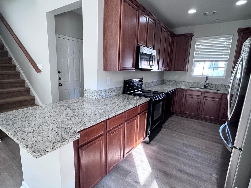 3 bedroom, 3 bathroom, 1,800 sq ft single family residence for rent at 3660 Roseman Landing, Cumming, GA 30040 for $2,050 a month — photo 5