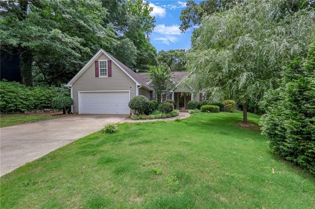 4 bedroom, 2 bathroom, 1,756 sq ft single family residence for sale at 2657 Wildwind Drive, Bethlehem, GA 30620 — photo 3