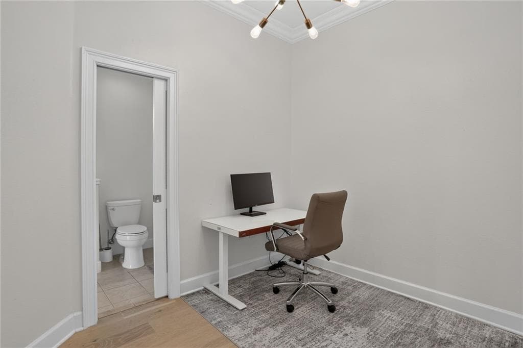 1 bedroom, 1 bathroom, 880 sq ft condominium for sale at 3445 Stratford Road 1105, Atlanta, GA 30326 — photo 8