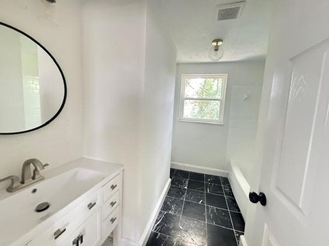 5 bedroom, 3 bathroom, 1,560 sq ft single family residence for sale at 5180 Stone Trace, Stone Mountain, GA 30083 — photo 6