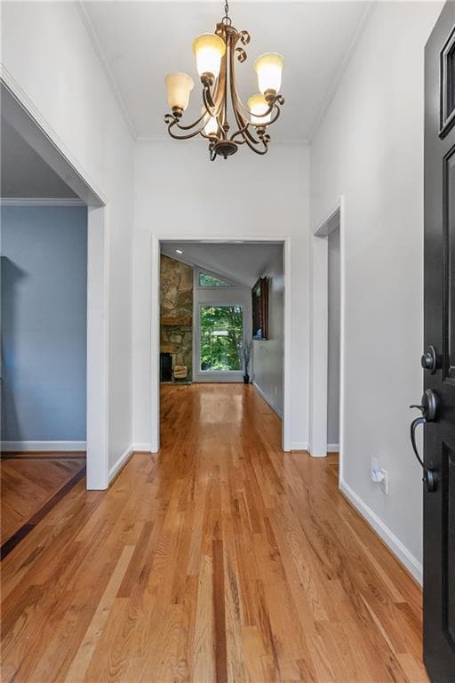 4 bedroom, 3 bathroom, 3,320 sq ft single family residence under contract at 310 Saddle Creek Circle, Roswell, GA 30076 — photo 6