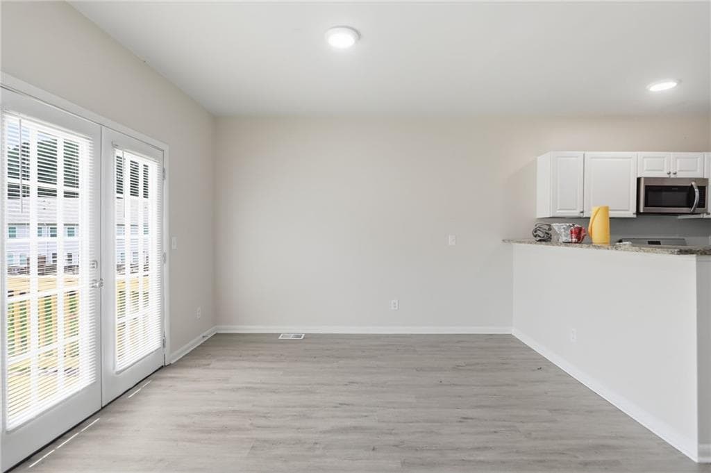 3 bedroom, 3 bathroom, 1,709 sq ft townhouse under contract at 4291 Notting Hill Drive, Atlanta, GA 30331 — photo 6