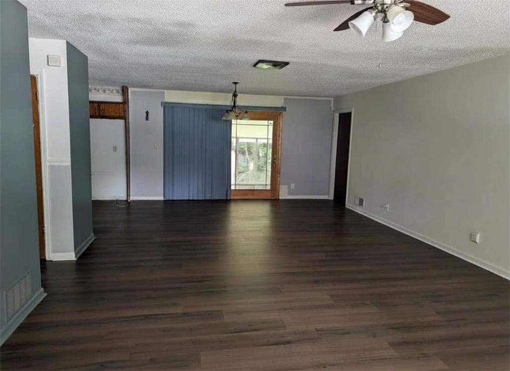 3 bedroom, 2 bathroom, 1,587 sq ft single family residence for sale at 2073 Beechwood Drive, Conyers, GA 30013 — photo 10