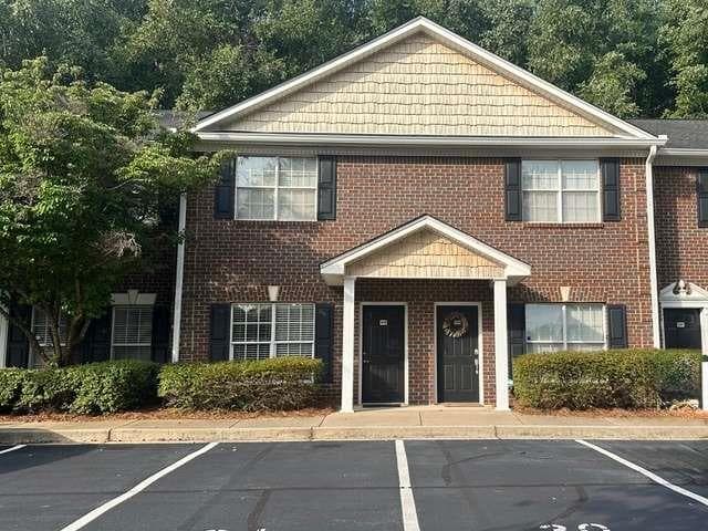 2 bedroom, 3 bathroom, 1,200 sq ft townhouse under contract at 101 Wood Lake Drive 505, Athens, GA 30606