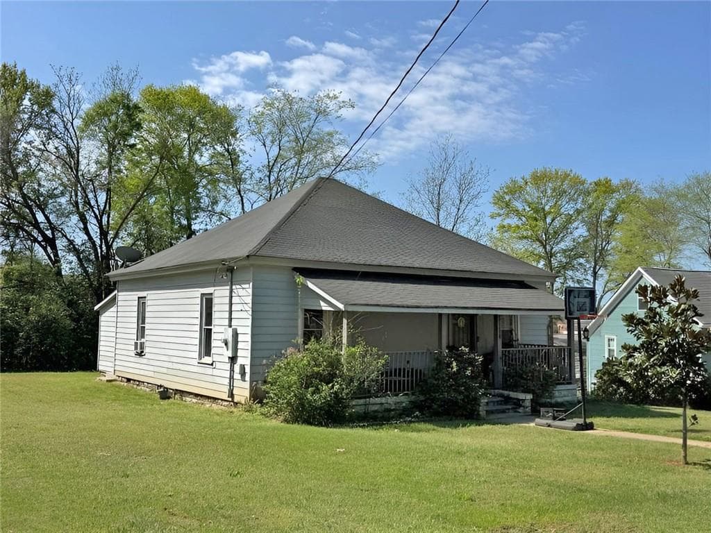 3 bedroom, 1 bathroom, 1,408 sq ft single family residence for sale at 5158 Wheat Street, Covington, GA 30014 — photo 5