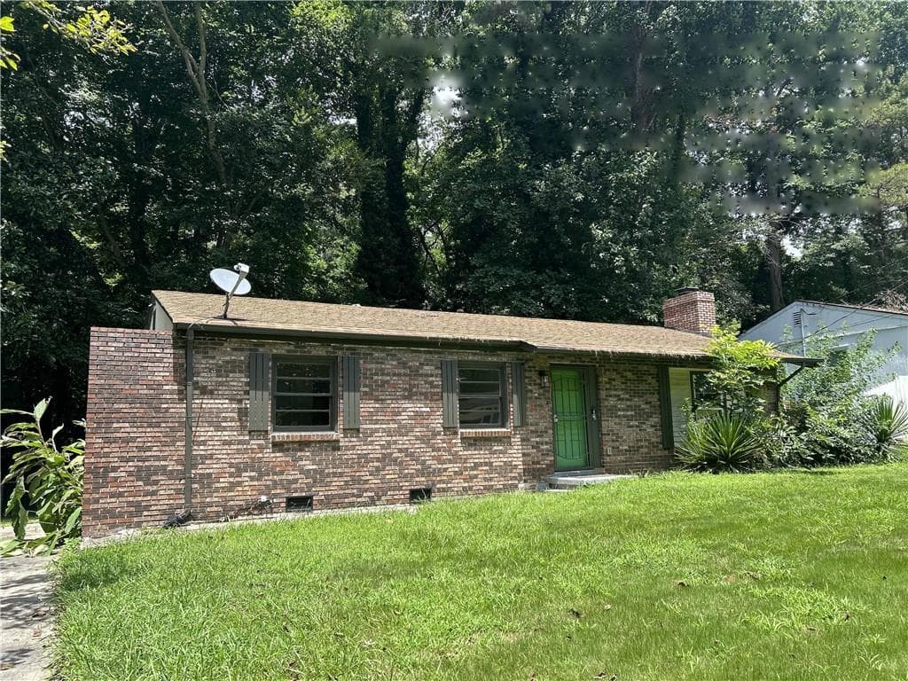 3 bedroom, 2 bathroom, 1,100 sq ft single family residence for sale at 2740 Santa Barbara Drive, Atlanta, GA 30318