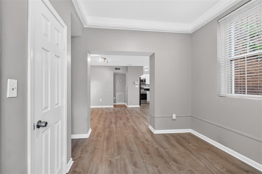 1 bedroom, 2 bathroom condominium for rent at 1031 State Street 209, Atlanta, GA 30318 for $2,500 a month — photo 2