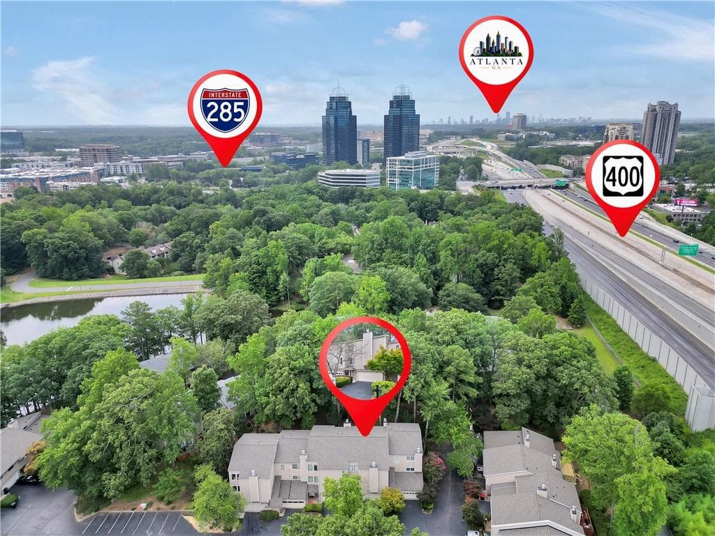 3 bedroom, 4 bathroom, 2,446 sq ft condominium for sale at 60 Basswood Circle, Sandy Springs, GA 30328 — photo 3