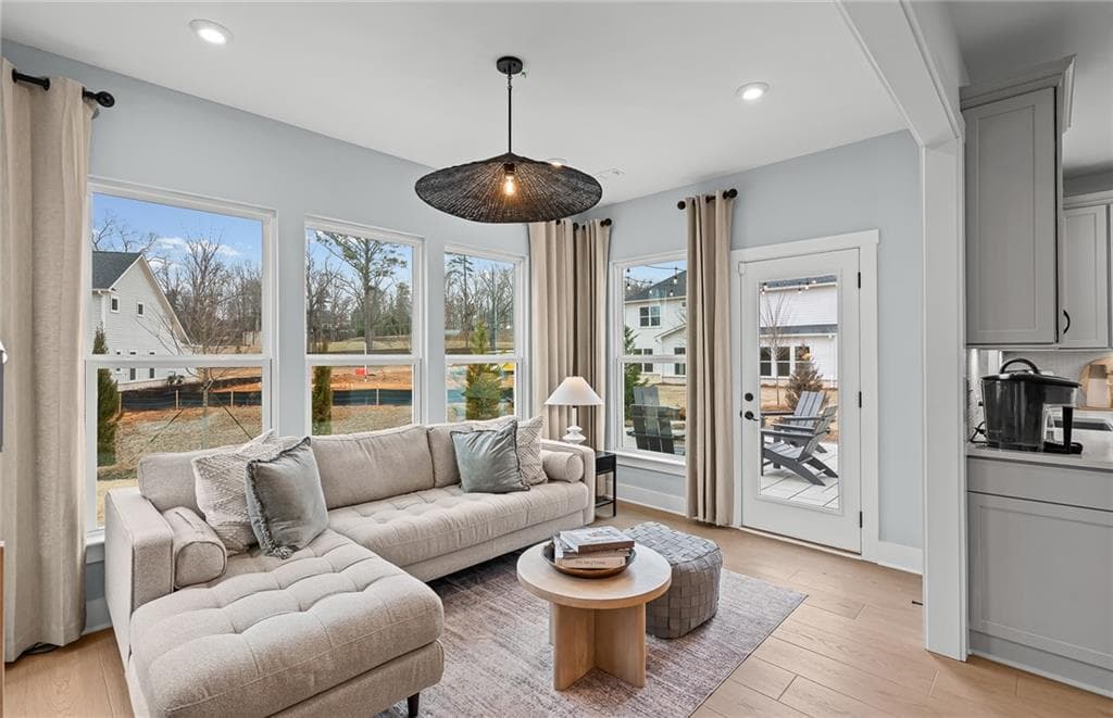 5 bedroom, 4 bathroom, 4,512 sq ft single family residence for sale at 4635 Rosarian Drive, Cumming, GA 30040 — photo 7