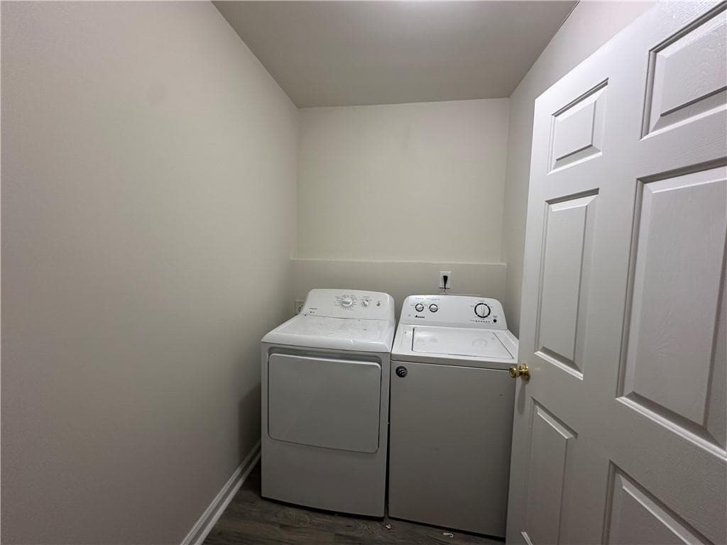 4 bedroom, 3 bathroom, 1,760 sq ft single family residence for sale at 939 Arden Avenue, Atlanta, GA 30310 — photo 6