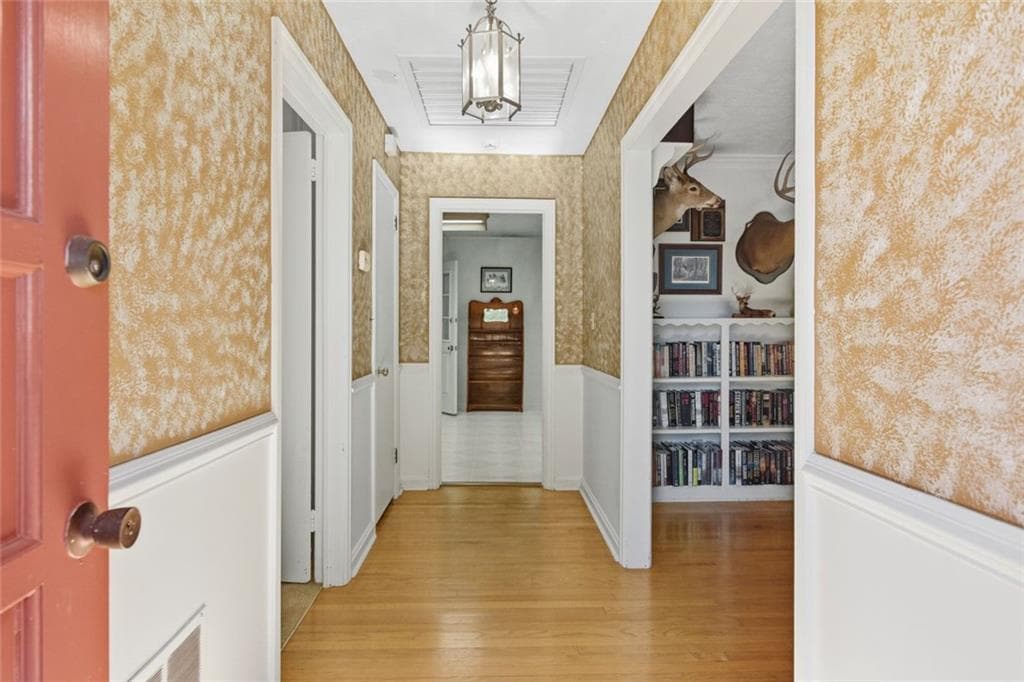 3 bedroom, 2 bathroom, 1,800 sq ft single family residence for sale at 3749 Centerville Rosebud Road, Snellville, GA 30039 — photo 8