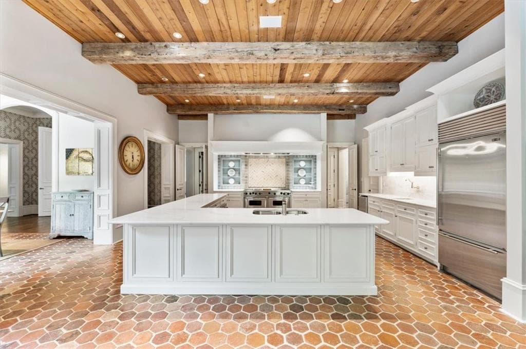5 bedroom, 9 bathroom, 8,450 sq ft single family residence for sale at 675 W Paces Ferry Unit #10 Road, Atlanta, GA 30327 — photo 4