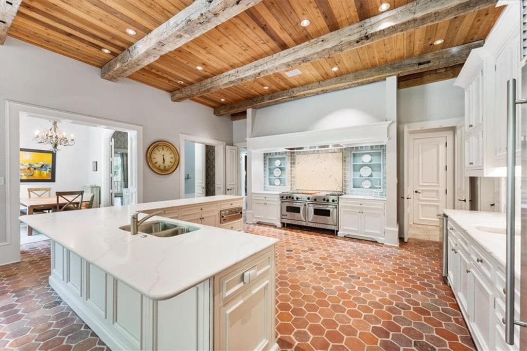 5 bedroom, 9 bathroom, 8,450 sq ft single family residence for sale at 675 W Paces Ferry Unit #10 Road, Atlanta, GA 30327 — photo 5