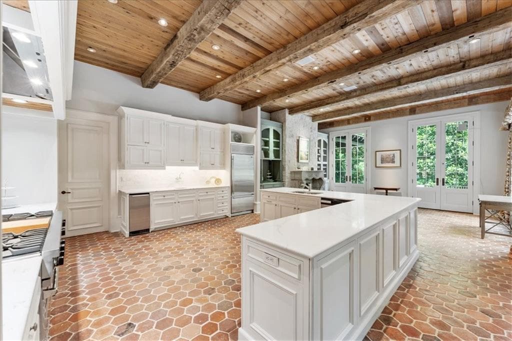 5 bedroom, 9 bathroom, 8,450 sq ft single family residence for sale at 675 W Paces Ferry Unit #10 Road, Atlanta, GA 30327 — photo 7