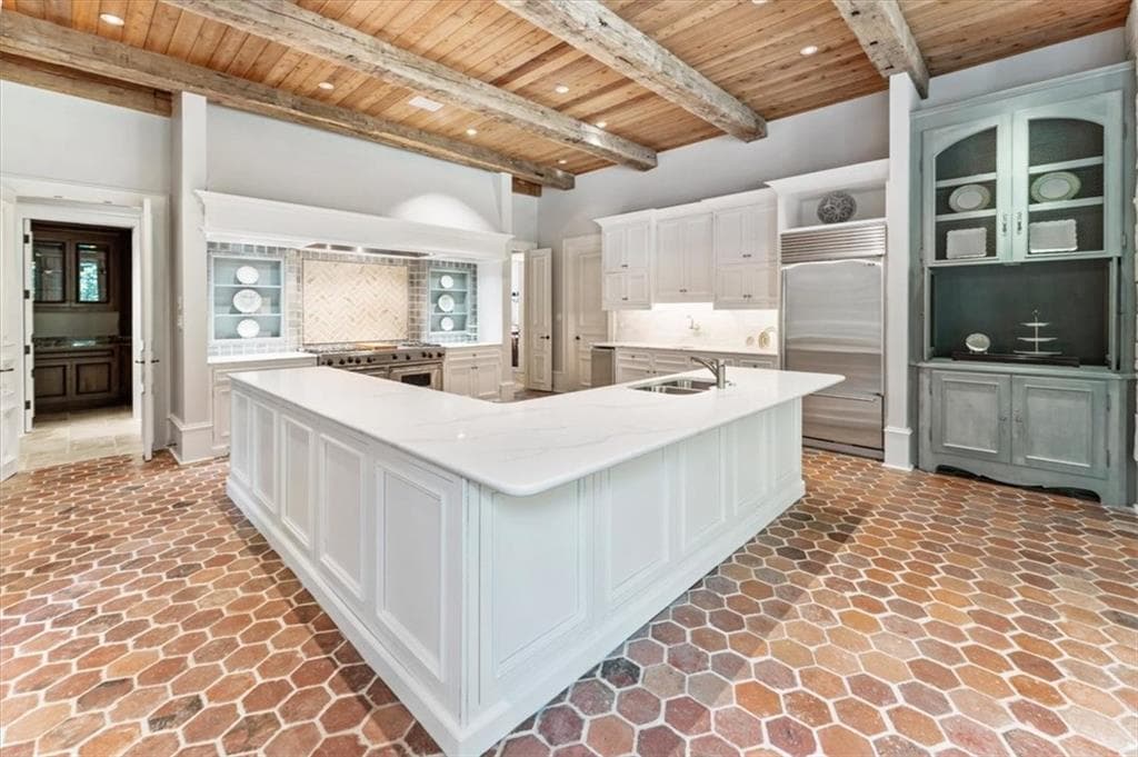 5 bedroom, 9 bathroom, 8,450 sq ft single family residence for sale at 675 W Paces Ferry Unit #10 Road, Atlanta, GA 30327 — photo 8
