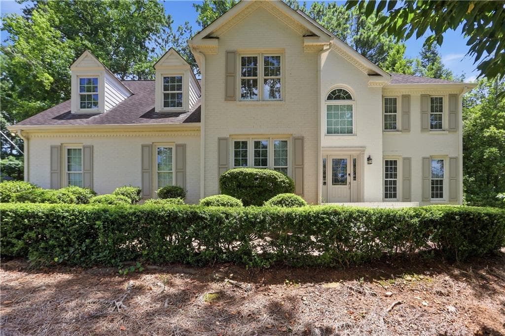 5 bedroom, 4 bathroom, 3,563 sq ft single family residence sold at 810 Devenish Lane, Roswell, GA 30075