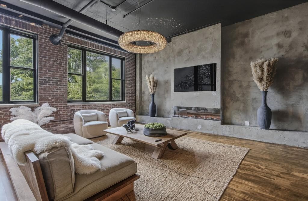 3235 Roswell Road 502