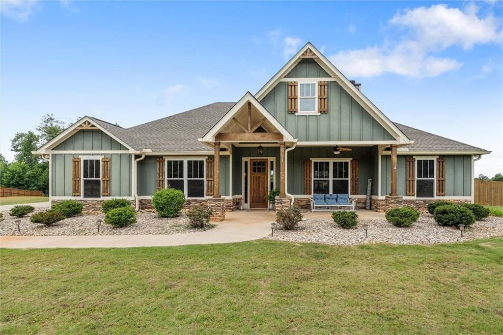 4 bedroom, 3 bathroom, 2,450 sq ft single family residence for sale at 551 Lovell Road, Temple, GA 30179