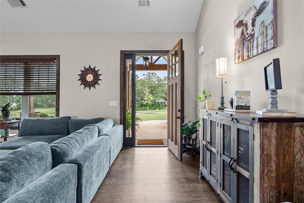 4 bedroom, 3 bathroom, 2,450 sq ft single family residence for sale at 551 Lovell Road, Temple, GA 30179 — photo 6